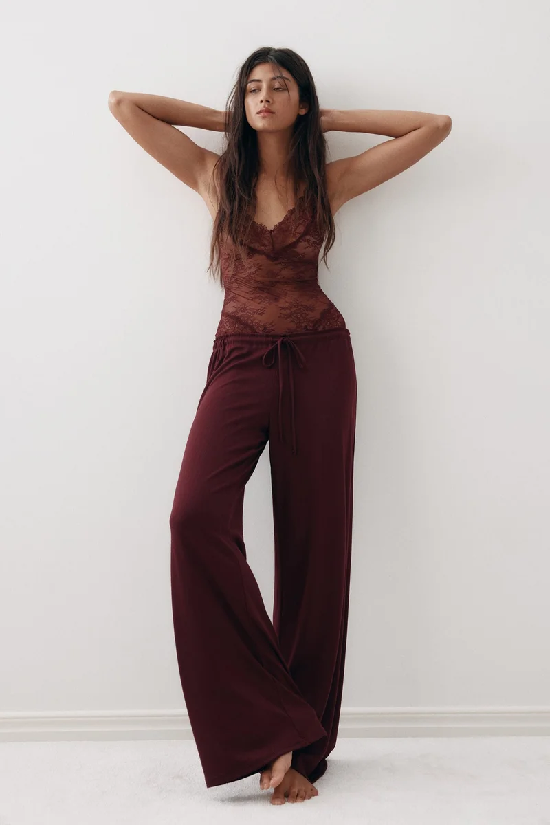 اتش اند ام بنطلون بيجاما من نسيج مسامي